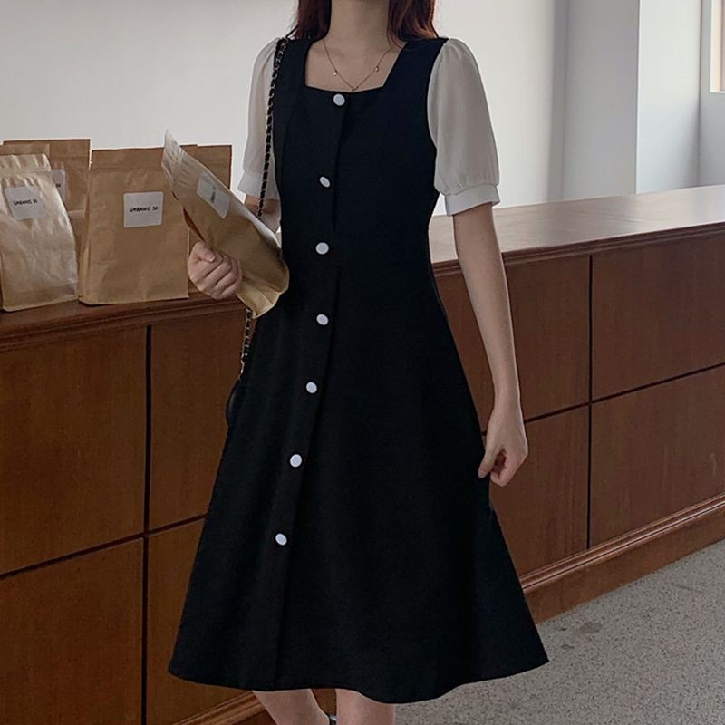 Đầm cổ vuông dáng xoè đính cúc Jameela | BigBuy360 - bigbuy360.vn