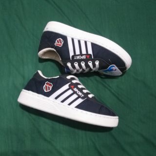 Bata vải Asia xanh 4 sọc