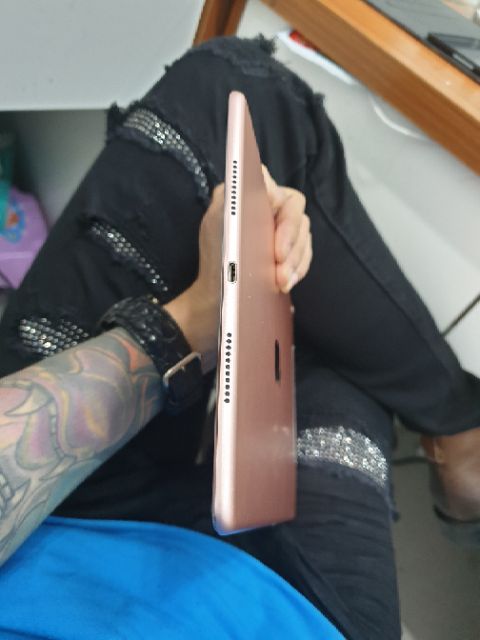 Ipad pro 2018 4g + wifi 64g bản ZA/a máy chưa 1 vết sướt zin keng | BigBuy360 - bigbuy360.vn