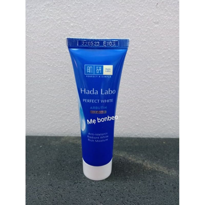 Sữa rửa mặt dưỡng da Hada Labo xanh-trắng