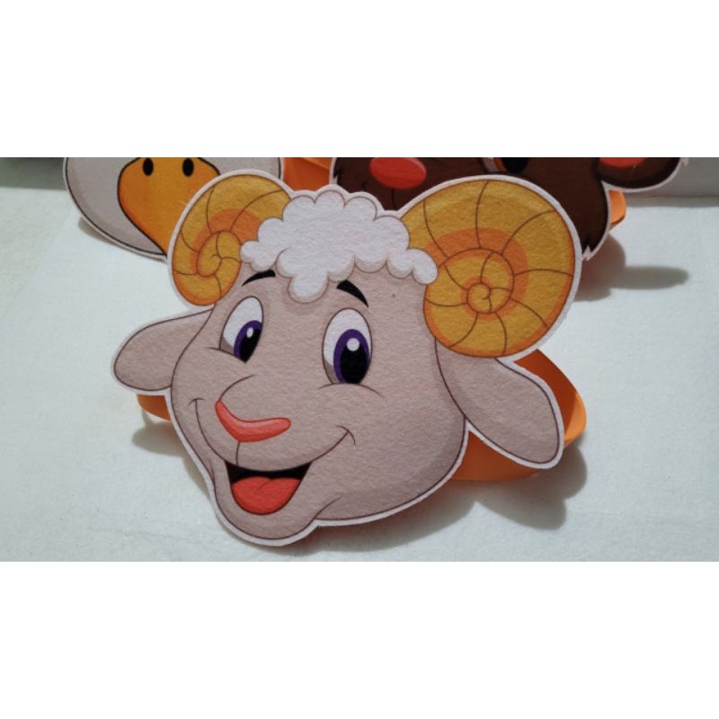 Mũ hoá trang con vật làm bằng vải nỉ, giá : 20k/ cái