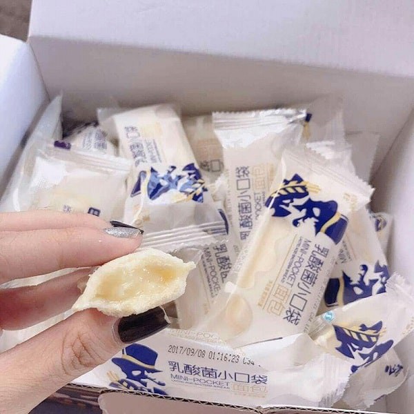 [Mã 12FMCGSALE1 giảm 10% đơn 250K] Combo 0.5kg bánh sữa chua Horsh Ông già Đài Loan Date mới