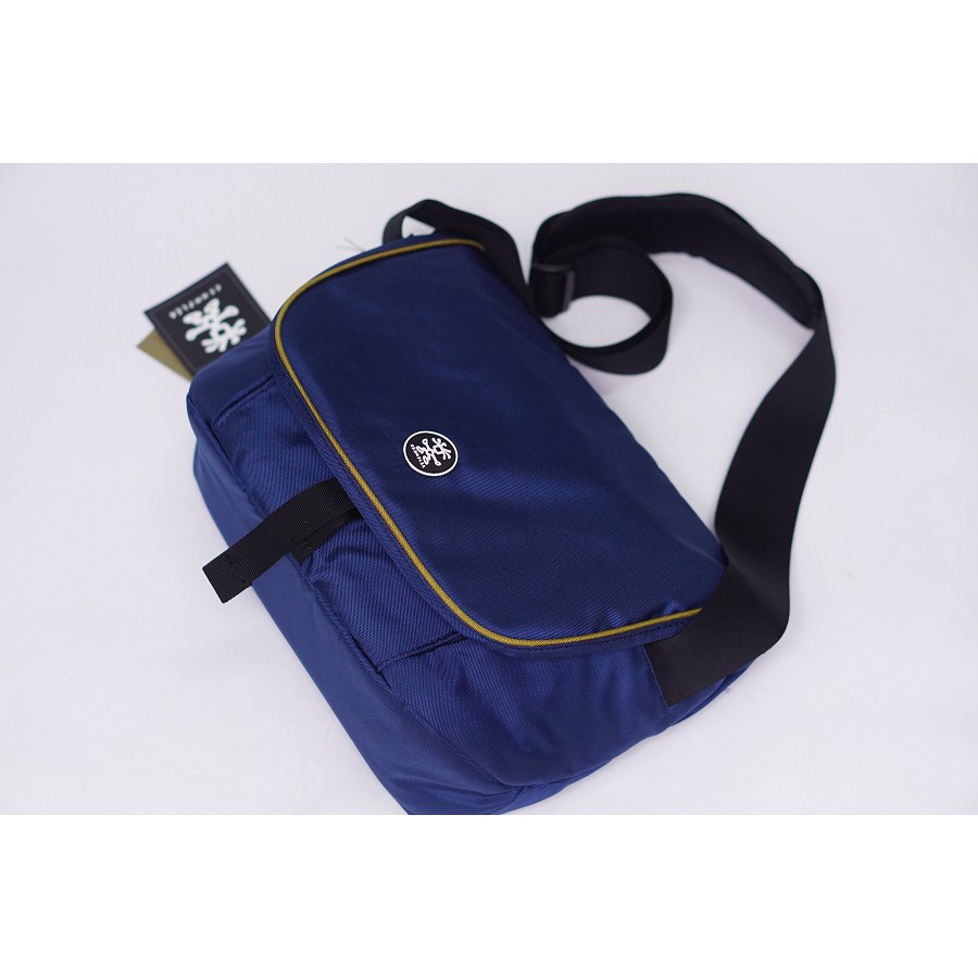 Túi máy ảnh Crumpler Cupcake 7500.