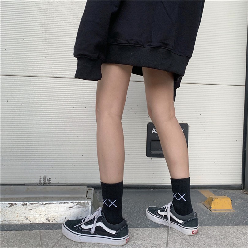 Vớ họa tiết hoạt hình thời trang phong cách hàn quốc cho nam và nữ