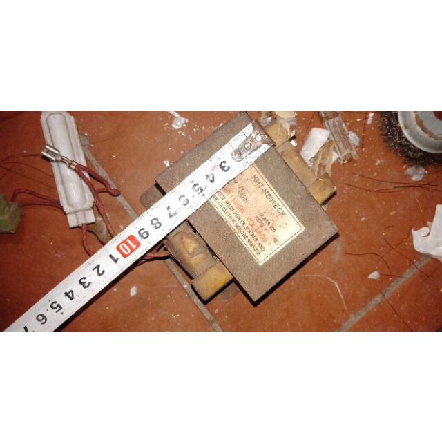 Biến áp lò vi sóng chế máy hàn cell