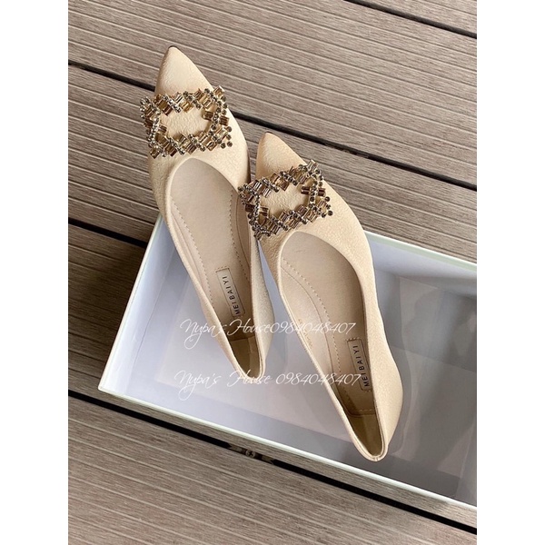 Giày bệt đính đá vuông