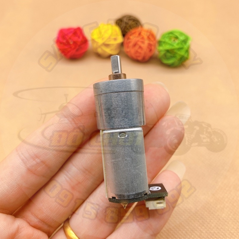 Động cơ giảm tốc 130 DC3V - 6V tốc độ 225rpm - 465rpm bánh răng full kim loại