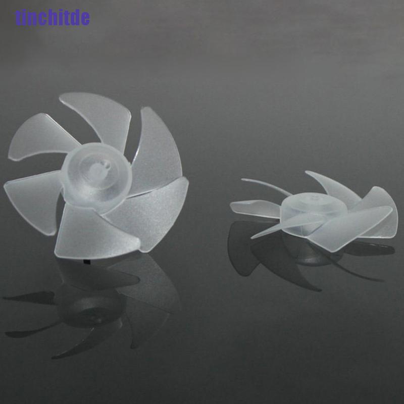 Quạt Nhựa mini Cánh Đặc Biệt Cho Tóc