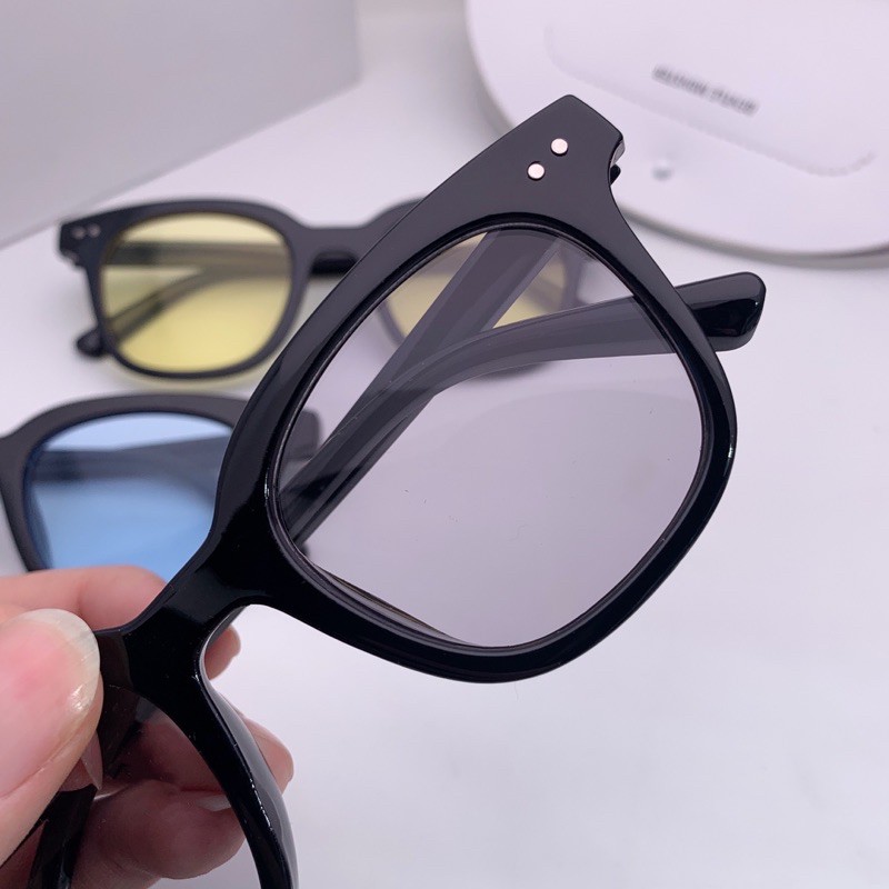 Mắt kính mát thời trang chữ V siêu rẻ dáng vuông Hàn Quốc | BigBuy360 - bigbuy360.vn