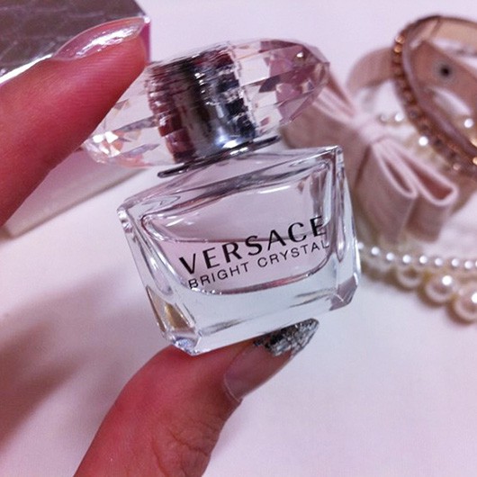 Nước hoa nữ Versace Bright Crystal Eau de Toilette Natural Spray 5 ml | BigBuy360 - bigbuy360.vn