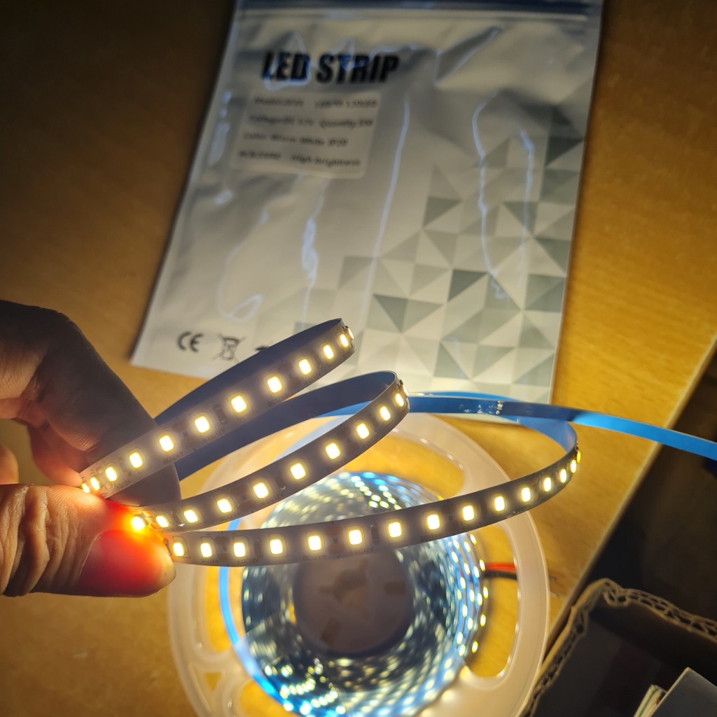 Công tắc cảm biến gương và dây led dán 5m 12v