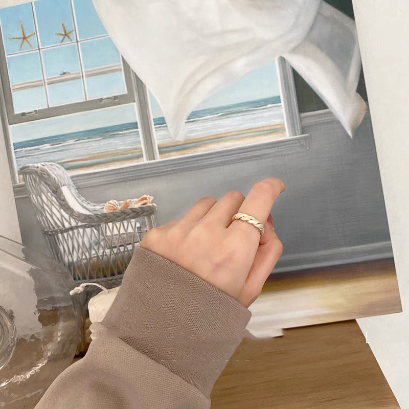 Nhẫn Đeo Tay Hình Dây Thừng Xinh Xắn Cho Nữ