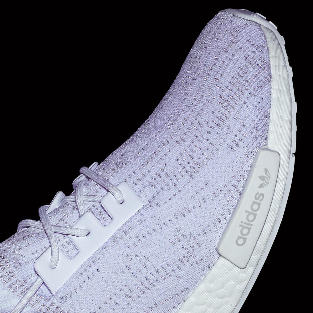 Giày adidas ORIGINALS Nam Nmd R1 Primeknit Màu Trắng FX6768