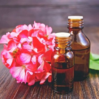 TINH DẦU PHONG LỮ (GERANIUM)
