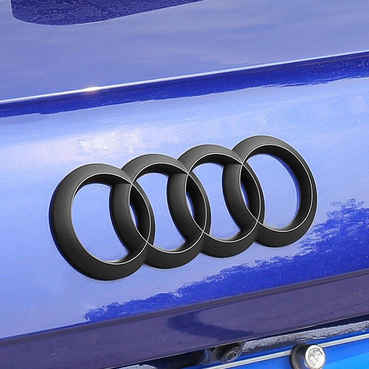 Miếng Dán Logo 4 Vòng Nhẫn Trang Trí Cho Xe Hơi Audi A4 A6 Q7 Q5 Q3 TT A4L A6L