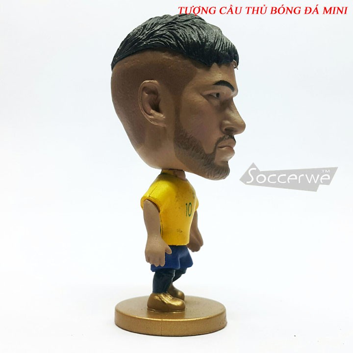 Tượng cầu thủ bóng đá Neymar