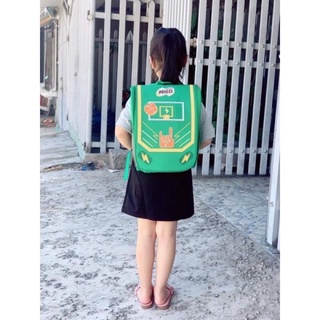 Balô chống gù Kun , Milo