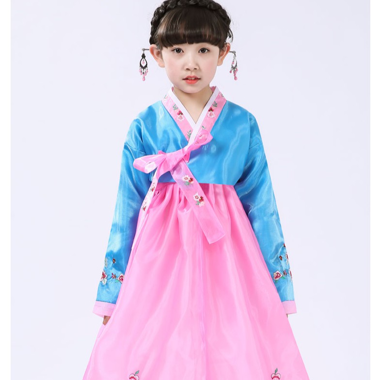 S10. Hanbok thêu hoa cho bé gái-có link cho người lớn. Hàng đặt trước 8 ngày. S10