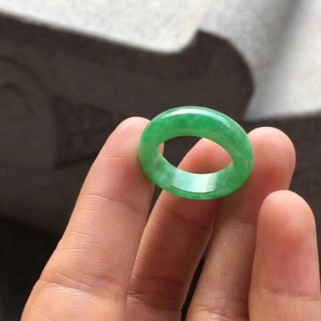 Myanmar Nhẫn Ngọc Bích Khô Màu Xanh Lá Cây Cho Nam Và Nữ