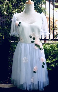 kết hoa đầm váy