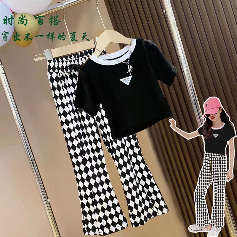 Set Áo Thun Tay Ngắn Dáng Rộng Và Quần Dài Ống Loe Họa Tiết Kẻ Ô Vuông Thời Trang Mùa Hè Mới 2022