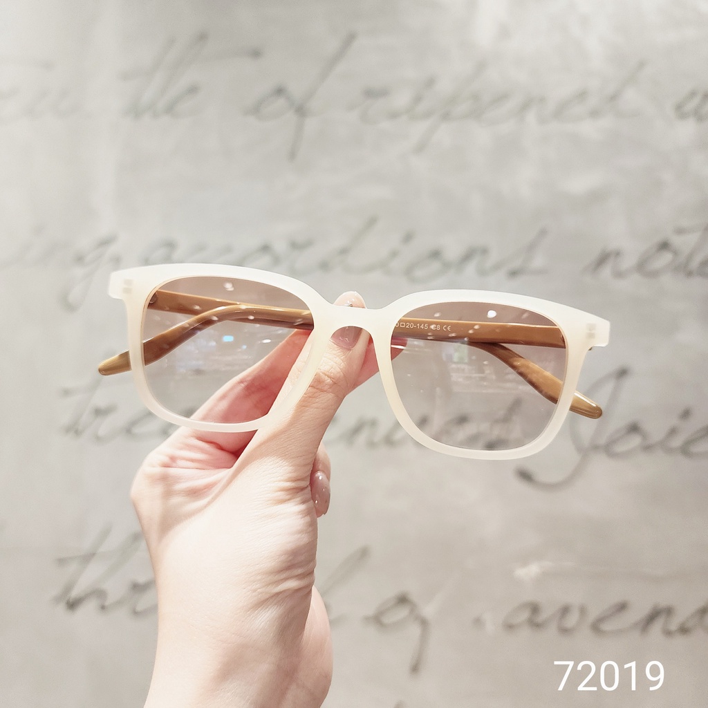 Kính mát nam nữ LILYEYEWEAR mắt vuông chất liệu nhựa cứng cáp màu sắc thời trang FGBP.2020 72019