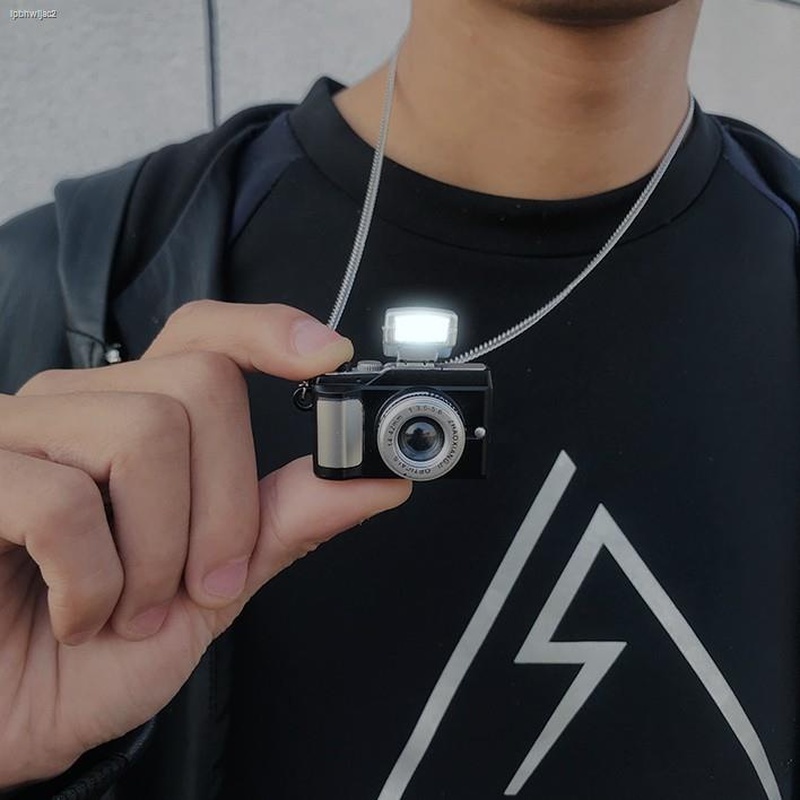 [Amazinglife] Vòng Cổ Dây Xích Dài Mặt Hình Máy Ảnh Đèn Flash Nhỏ Cổ Điển Punk Phát Sáng Quyến Rũ Cho Nữ