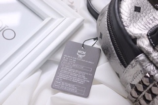 Balo MCM size 18