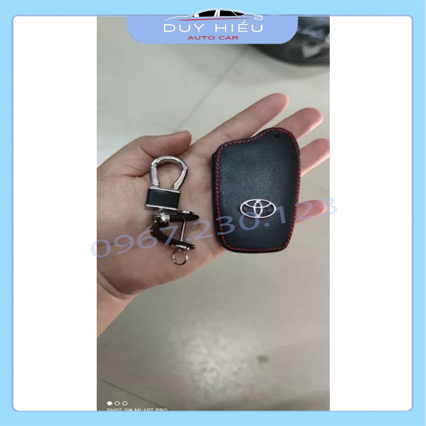 Bao da, ốp móc chìa khóa TOYOTA Corolla Cross cam kết da thật siêu bền, có logo kim loại nổi