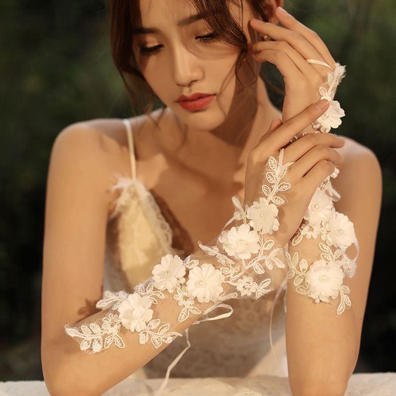 Găng tay dài hở ngón thêu hoa đính ngọc trai giả thời trang cho nữ
