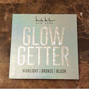 Bảng phấn contour highlight Nicole Miller Glow getter