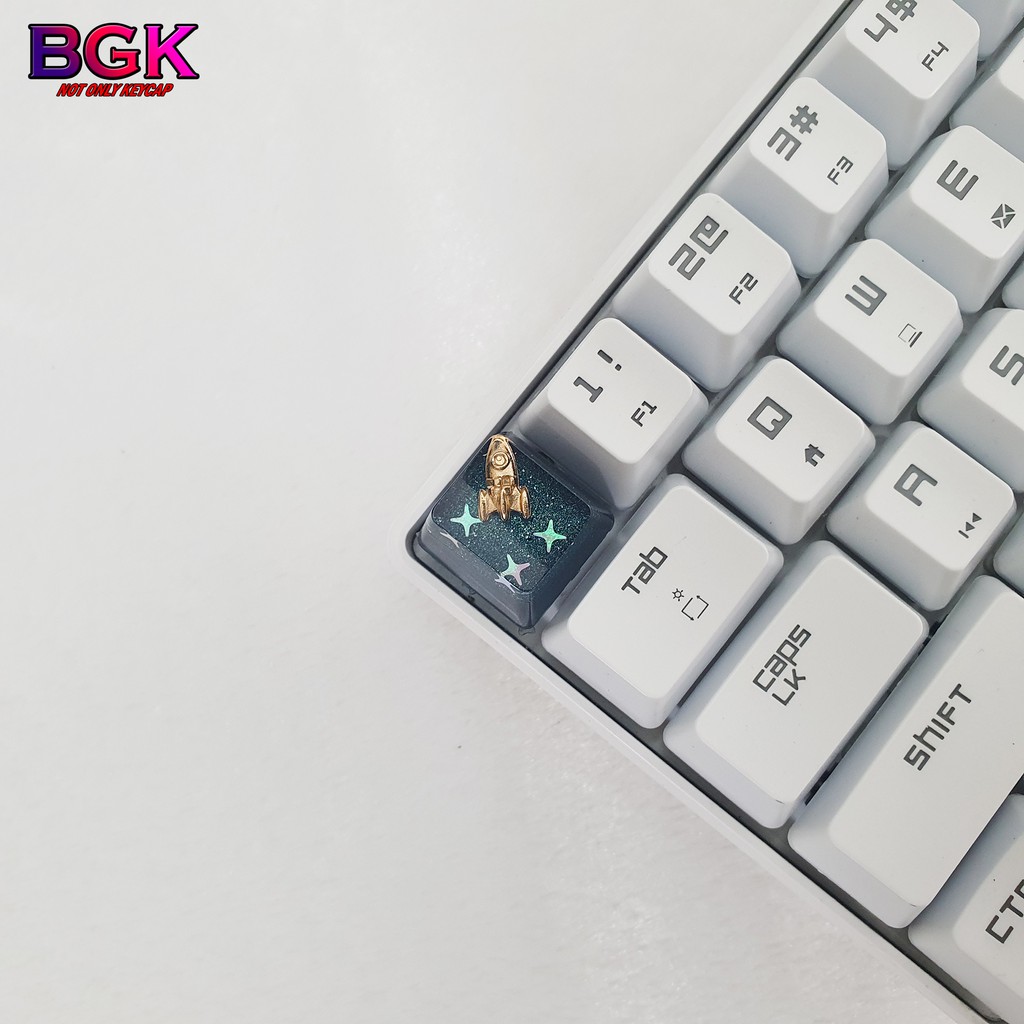 Keycap Lẻ hình tàu vũ trụ bay vào không gian OEM profile ( keycap resin độc lạ )( Keycap Artisan )