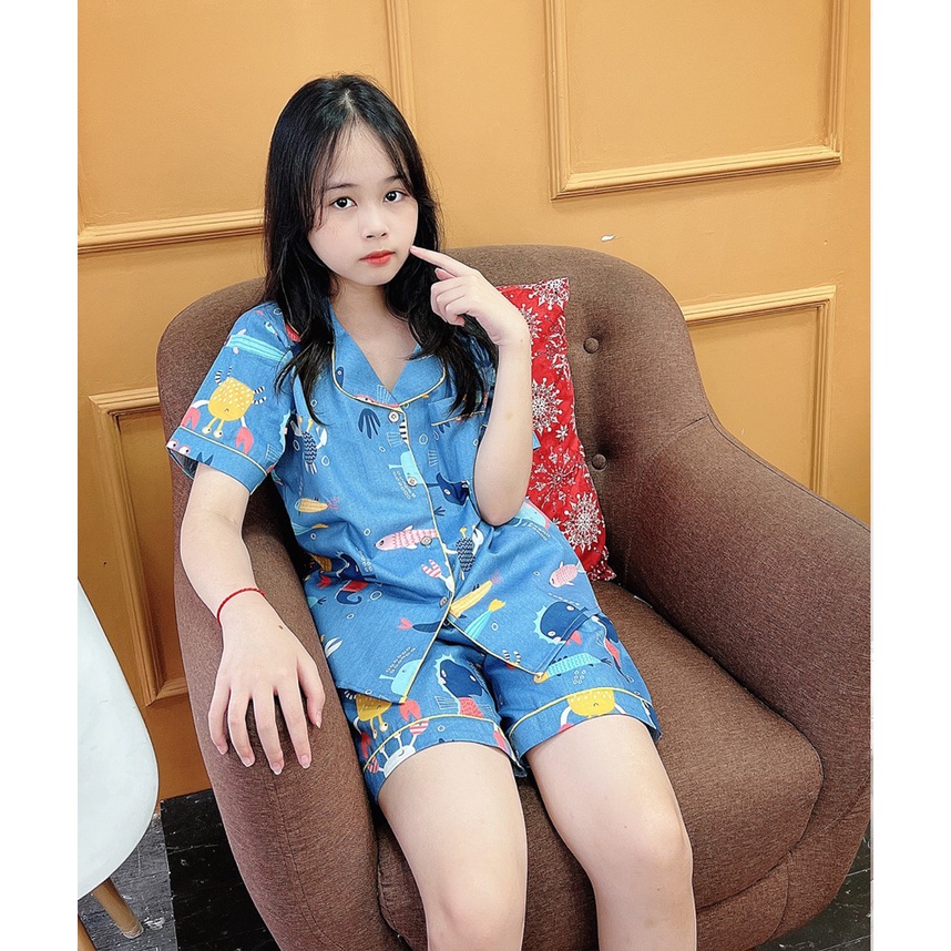 Pijama bé gái quần đùi áo cộc màu xanh hoạ tiết con cua