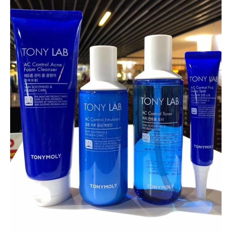 Sữa rửa mặt da dầu, da mụn Tonymoly Tony lab  AC Control Acne Foam Cleanser 150ml