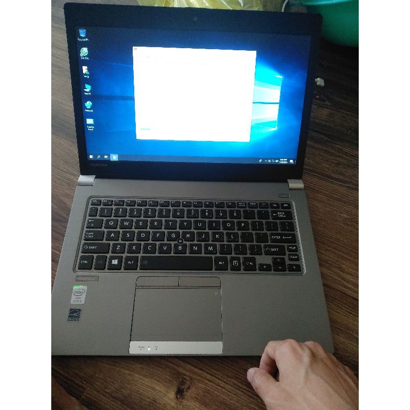 laptop cho games liên minh