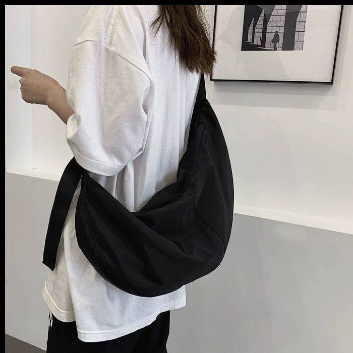 túi trước ngực túi thư Túi đeo vai Hàn Quốc xu hướng phiên bản Messenger phong cách Harajuku công suất lớn vai nam giới và phụ nữ đa năng bánh bao chống thấm oxford phòng tập thể dục