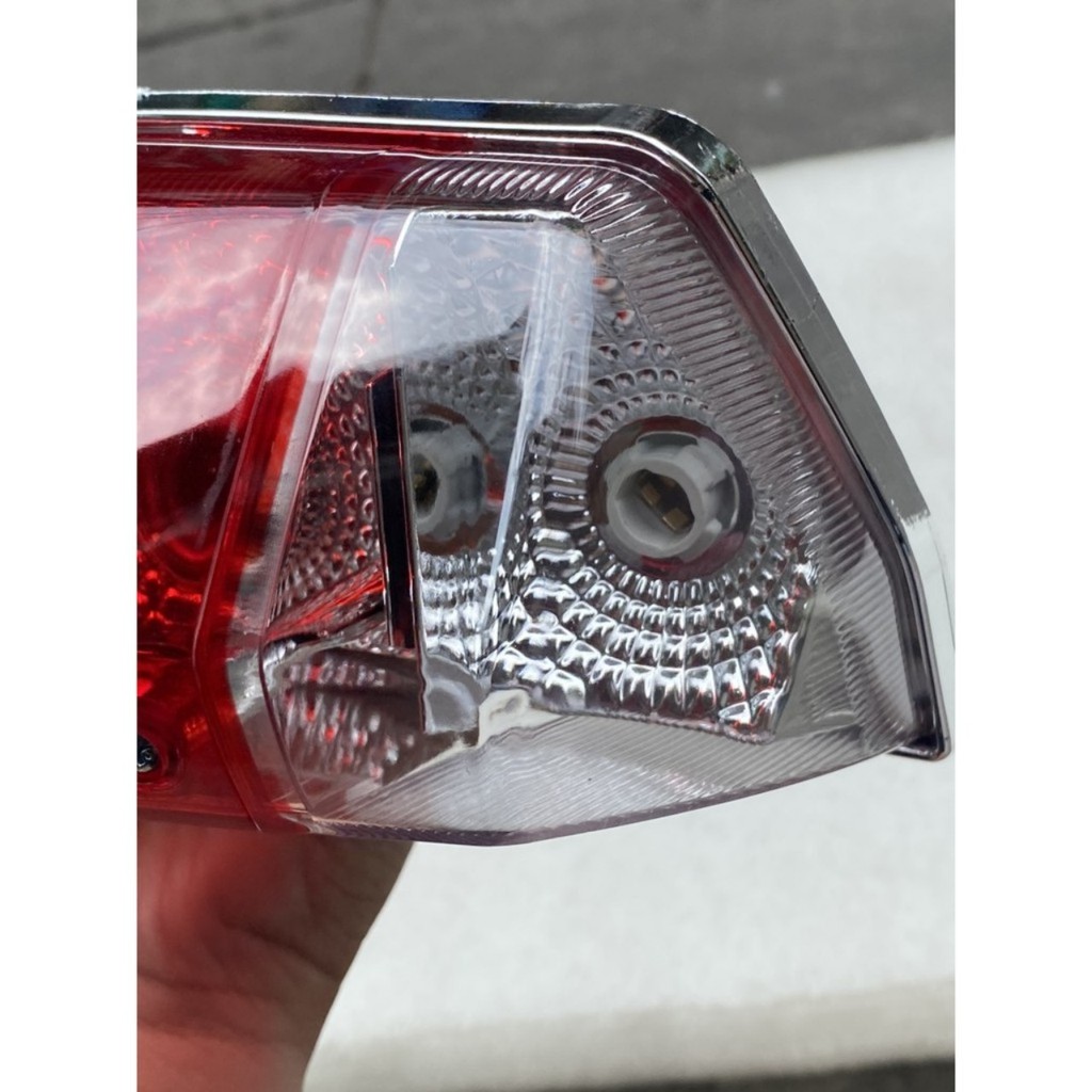 ĐÈN HẬU XE MAX III
