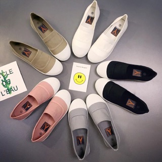 Giày lười slip on