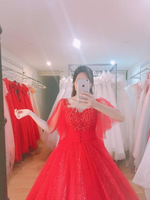 Váy cưới tùng thường