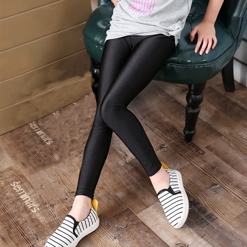 Quần legging màu trơn phong cách dành cho bé