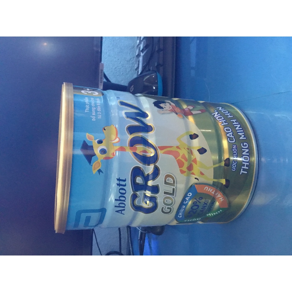 Sữa bột Abbott Grow Gold 3+ 900g Hương Vani - HSD 07/2022
