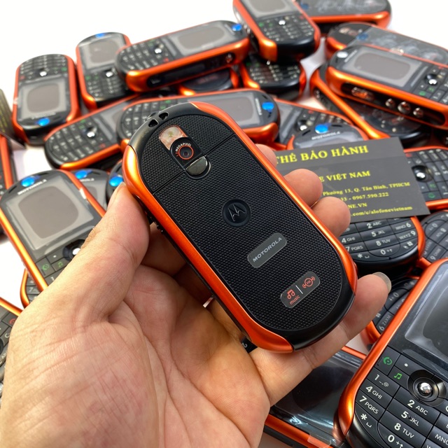  Điện thoại motorola Rock E2 Mới Nguyên Hộp Có Tiếng Việt Loa To