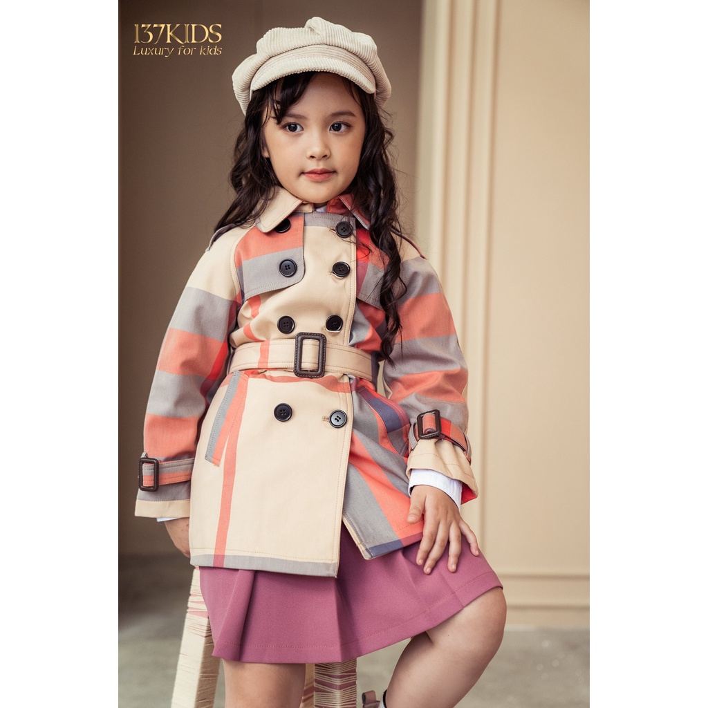 Set áo vest chân váy xếp ly màu hồng bé gái 137KIDS thiết kế 2 khuy viền túi kẻ caro xinh xắn