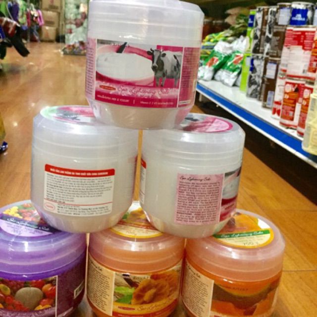 Muối tắm hũ trắng da Carebeau Thái Lan 700g