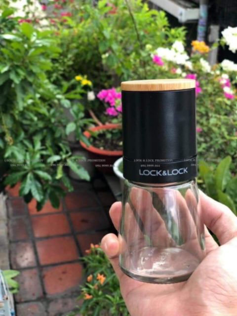 Hũ Xay Tiêu Lưỡi Dao Nghiên Bằng Sứ Lock&Lock CKO115 Dung Tích 140ml