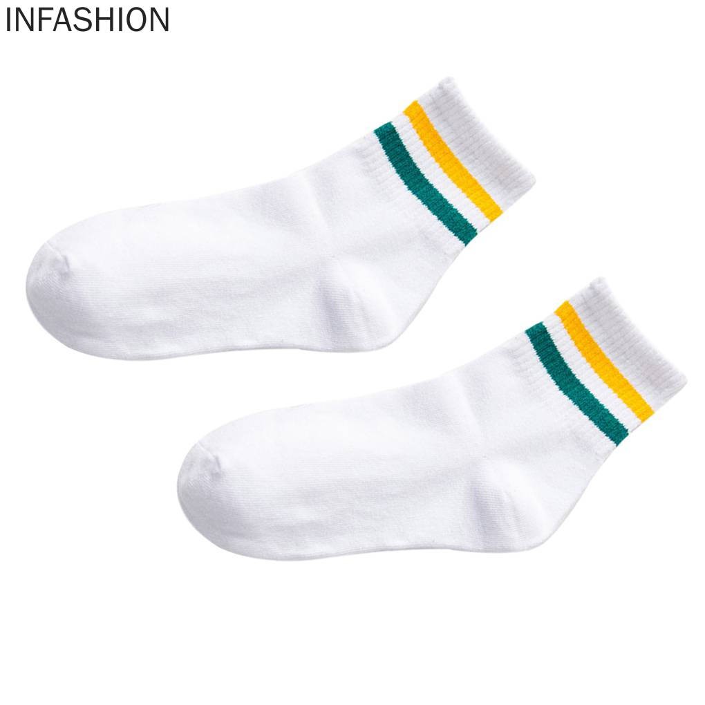 Đôi Tất Cotton Thể Thao Thoáng Khí Cho Nam Và Nữ