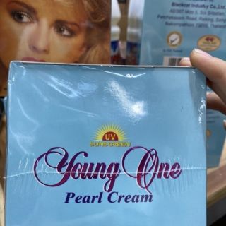 Kem Young One Pearl Cream xanh dương