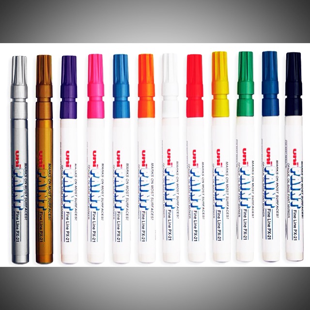 Bút sơn công nghiệp Uni paint marker px 21