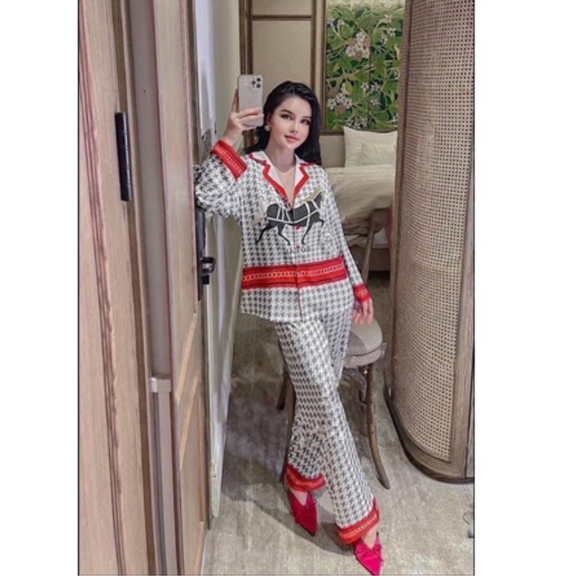 BỘ PIJAMA LỤA SATIN CAO CẤP QUẢNG CHÂU CỔ TRẮNG