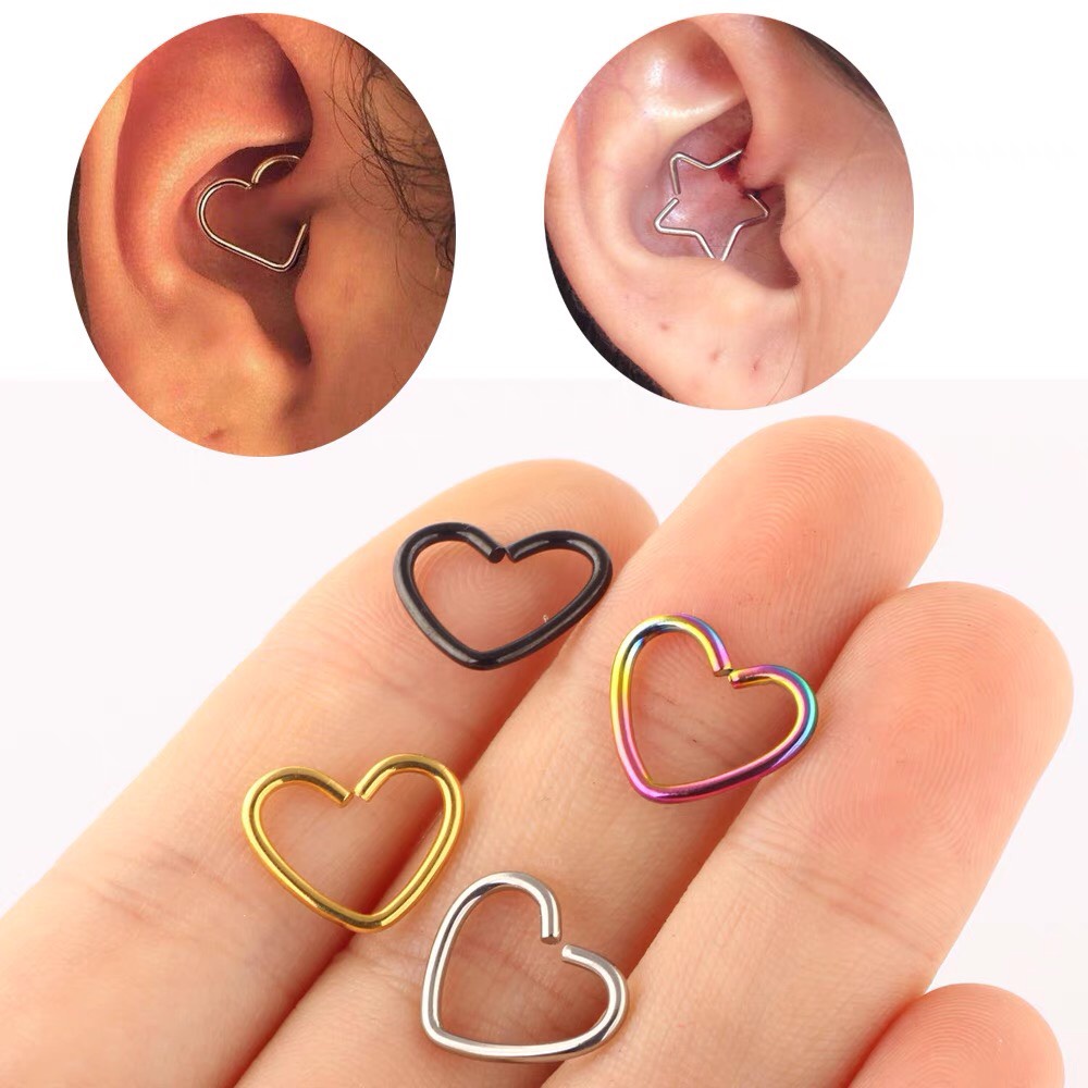 Khuyên titan tim, ngôi sao cài đeo nhiều lỗ